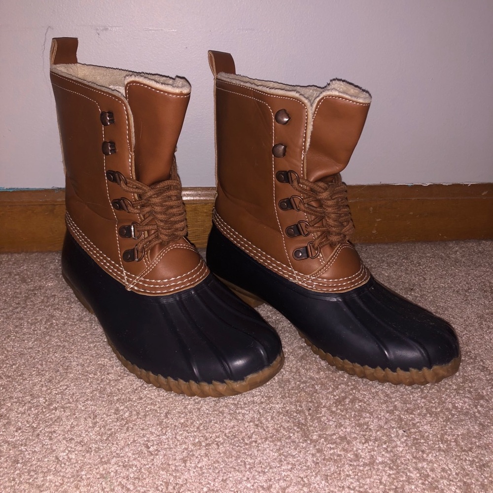 ESPIRIT Duck Boots size 7